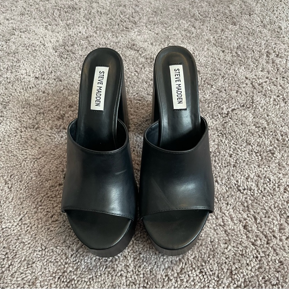 Steve Madden Platform Mules size 9